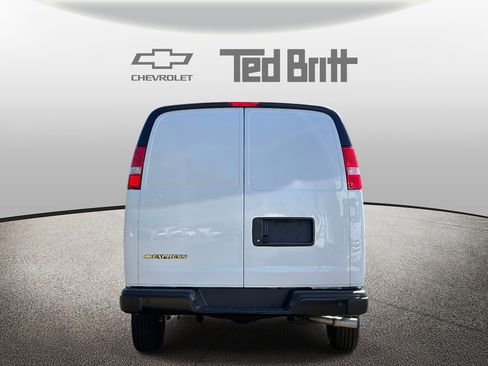 New 2025 Chevrolet Express 2500 Work Van w/ Safety Package image 5