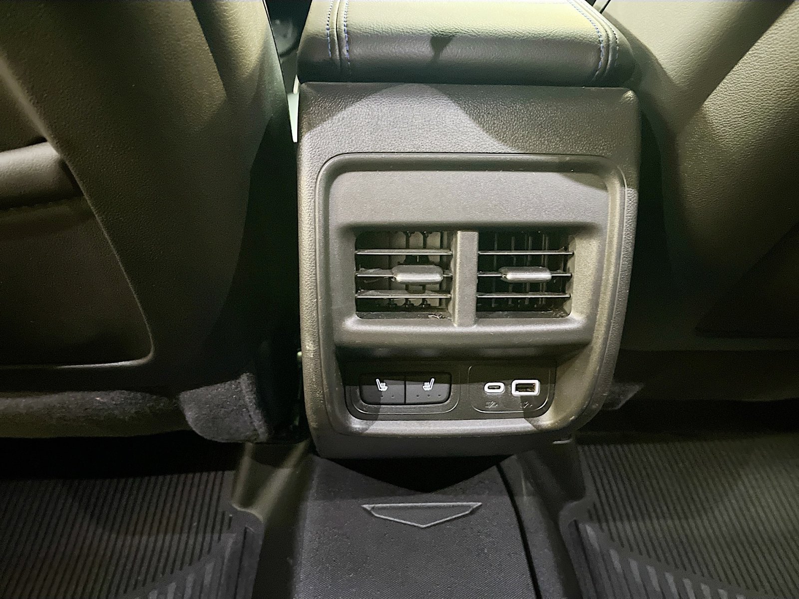 Used 2024 Cadillac XT4 Sport w/ Cold Weather Package AWD/4WD image 25