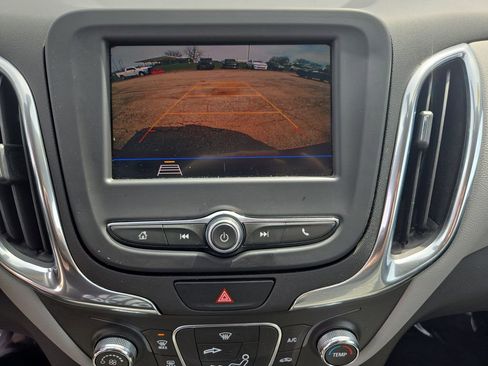 Used 2020 Chevrolet Equinox LT image 25