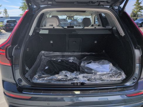 New 2026 Volvo XC60 B5 Ultra w/ Protection Package Premier image 26