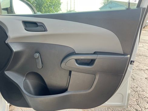 Used 2016 Chevrolet Sonic LS image 19