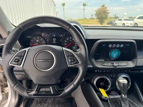 Used 2017 Chevrolet Camaro SS RWD image 3