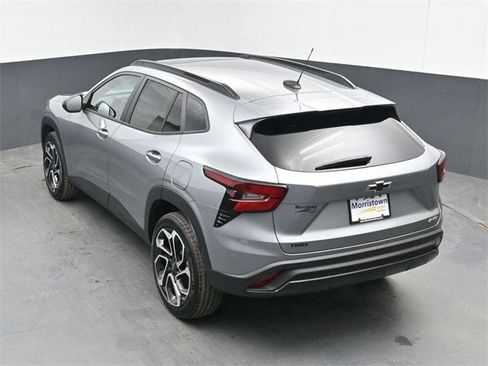 New 2026 Chevrolet Trax RS w/ Sunroof Package image 37