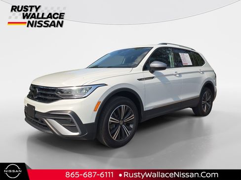 Used 2024 Volkswagen Tiguan Wolfsburg Edition AWD/4WD image 1