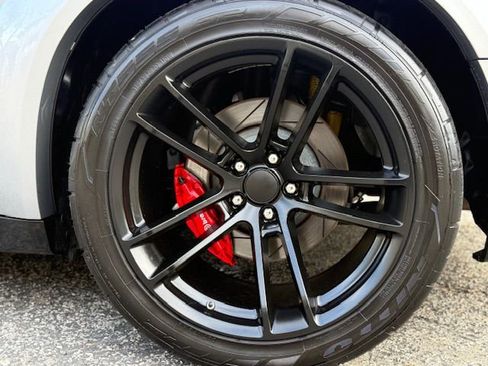 Used 2015 Dodge Challenger SRT w/ Technology Group image 20