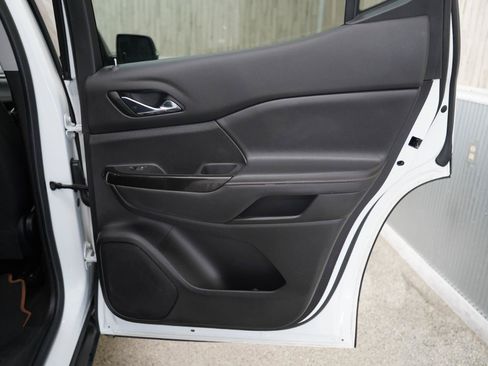 Used 2023 GMC Acadia AT4 AWD/4WD image 36