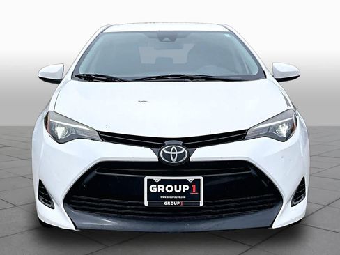 Used 2018 Toyota Corolla LE FWD image 4