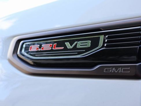 New 2025 GMC Sierra 1500 AT4X image 10