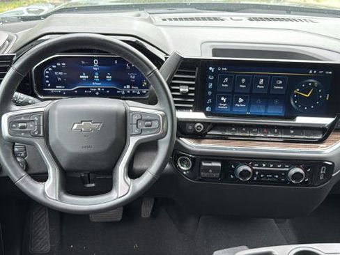 Used 2023 Chevrolet Silverado 1500 RST AWD/4WD image 28