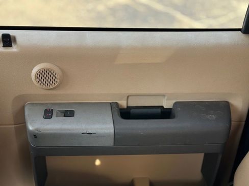 Used 2016 Ford F350 Lariat w/ Lariat Ultimate Package image 22