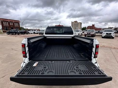 New 2025 Nissan Frontier SV w/ SV Convenience Package image 10
