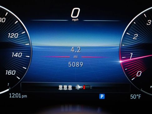 Used 2025 Mercedes-Benz GLA 250 4MATIC image 20