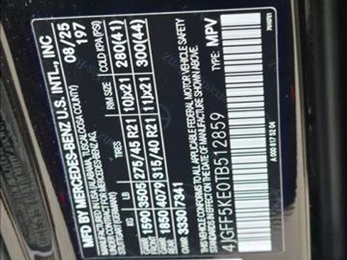 Used 2026 Mercedes-Benz GLS 450 4MATIC image 26