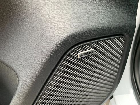 New 2025 Mitsubishi Outlander Trail Edition image 9