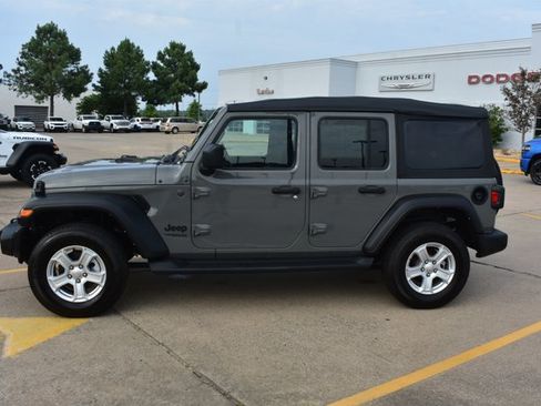 Used 2022 Jeep Wrangler Unlimited Sport AWD/4WD image 8