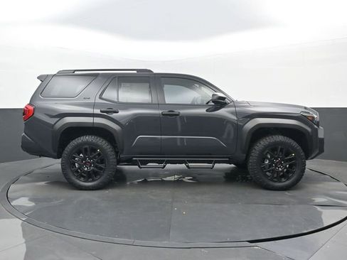 New 2026 Toyota 4Runner SR5 RWD image 2