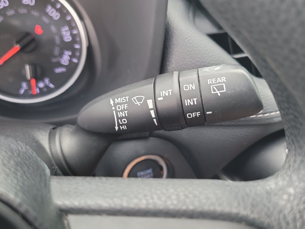 Used 2019 Toyota RAV4 XLE FWD image 29