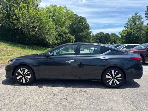 Used 2019 Nissan Altima 2.5 SV FWD image 5