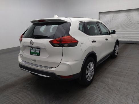 Used 2017 Nissan Rogue S image 9