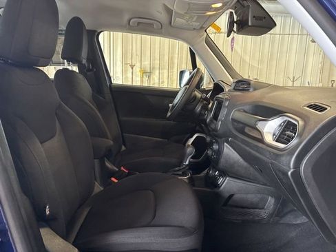 Used 2019 Jeep Renegade Sport w/ Sport Appearance Group AWD/4WD image 13