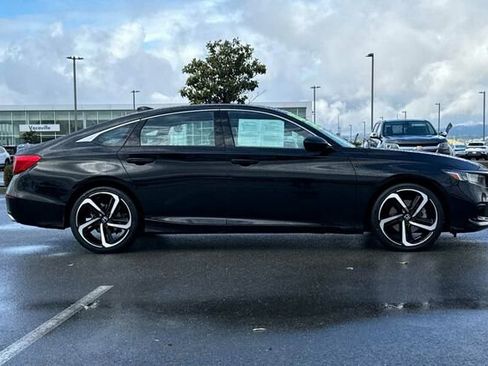 Certified 2022 Honda Accord Sport image 3