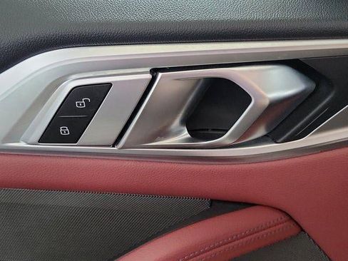 Used 2023 BMW 430i Coupe w/ M Sport Package image 19