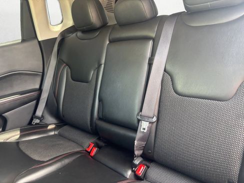 Used 2021 Jeep Compass Trailhawk AWD/4WD image 11