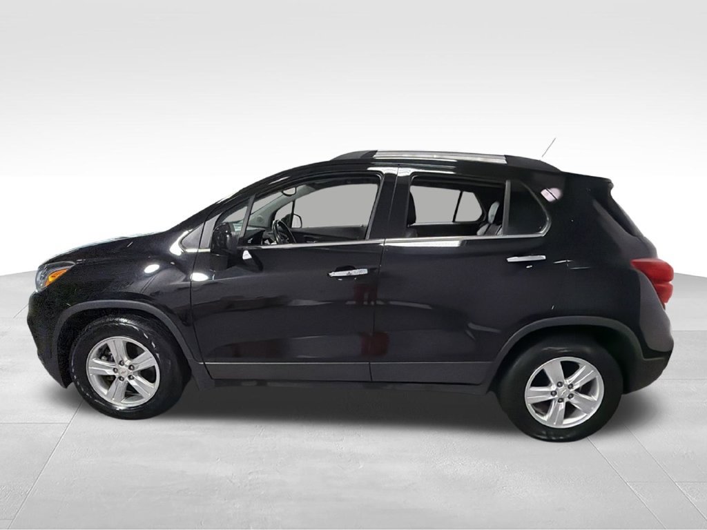 Used 2019 Chevrolet Trax LT w/ LT Convenience Package FWD image 9