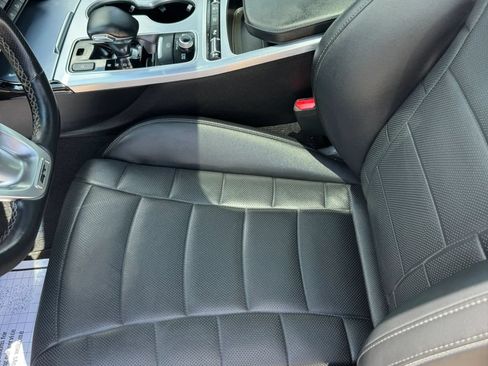 Used 2023 Kia Stinger GT2 RWD image 25