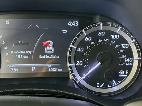 Used 2023 Toyota Highlander XLE FWD image 14