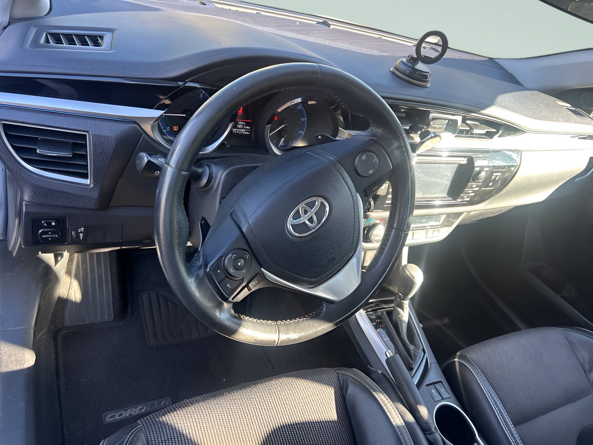 Used 2015 Toyota Corolla S w/ Body Protection Package #1 FWD image 19