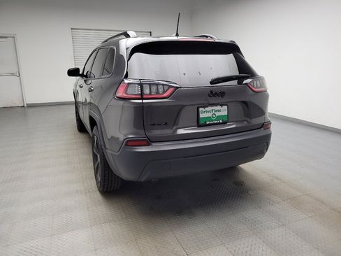 Used 2019 Jeep Cherokee Latitude Plus image 6
