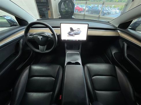 Used 2022 Tesla Model 3 Long Range AWD/4WD image 18