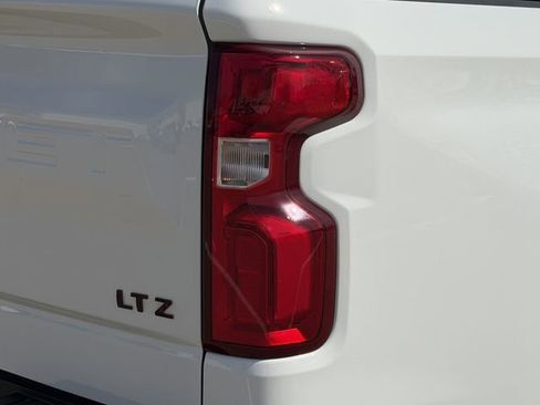 Used 2023 Chevrolet Silverado 1500 LTZ image 7