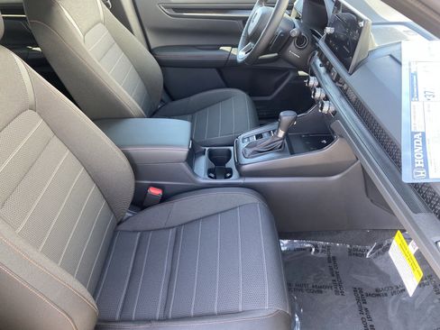 Used 2026 Honda CR-V Sport image 10
