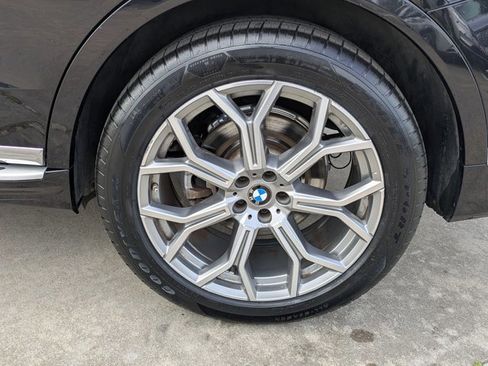 Used 2021 BMW X7 xDrive40i w/ Parking Assistance Package image 8