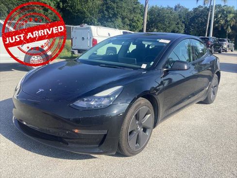 Used 2023 Tesla Model 3 Standard Range RWD image 1