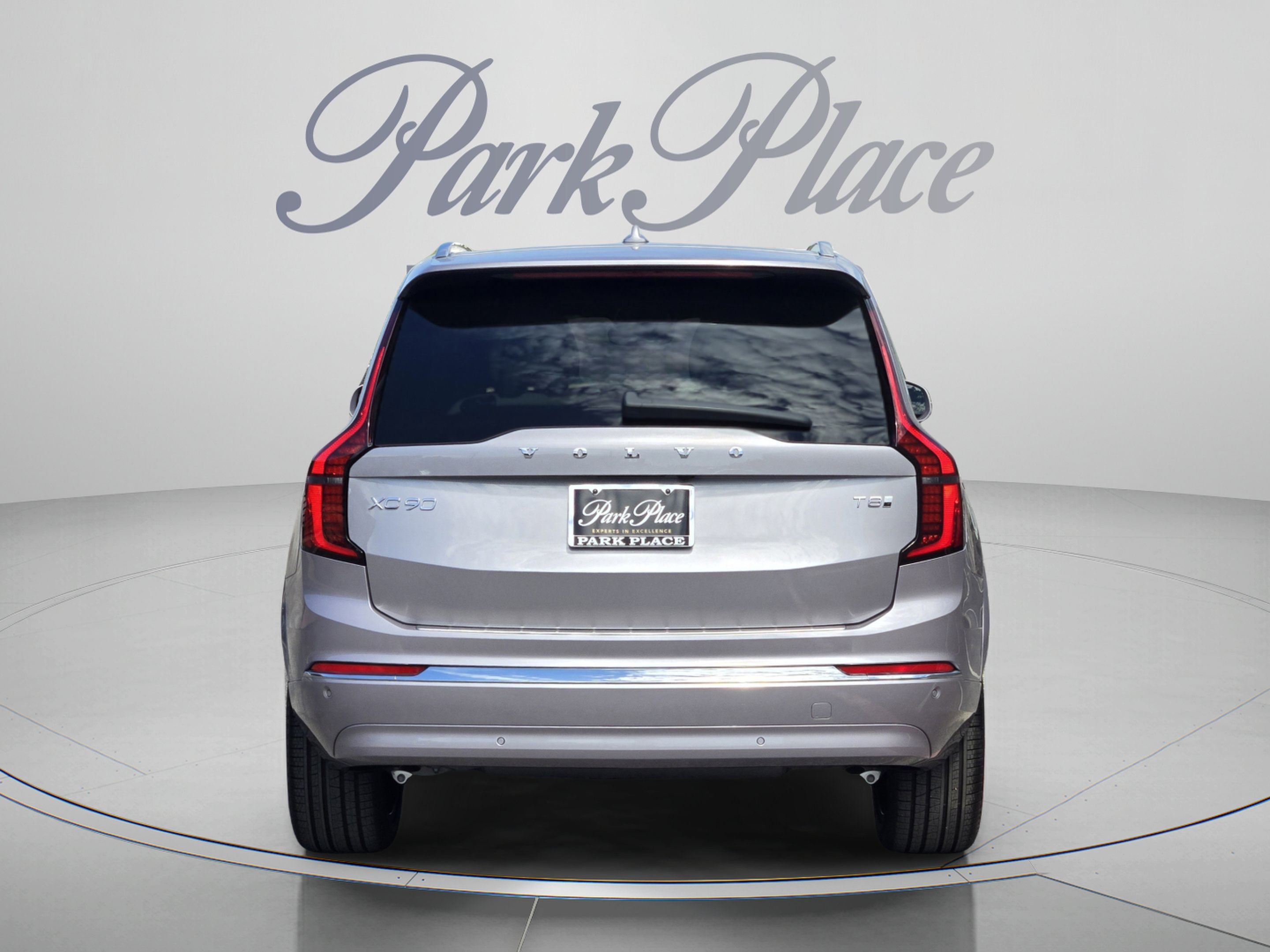 New 2026 Volvo XC90 T8 Plus w/ Protection Package Premier AWD/4WD image 4