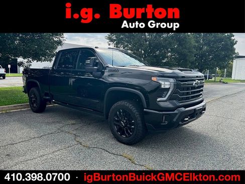 Used 2026 Chevrolet Silverado 2500 High Country w/ High Country Premium Package AWD/4WD image 1