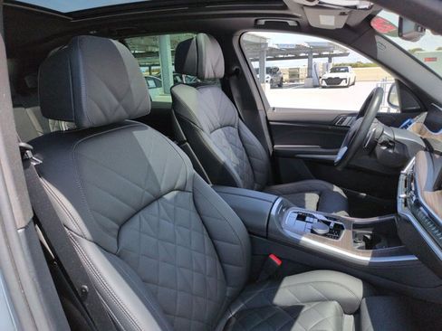 Used 2026 BMW X5 sDrive40i RWD image 23
