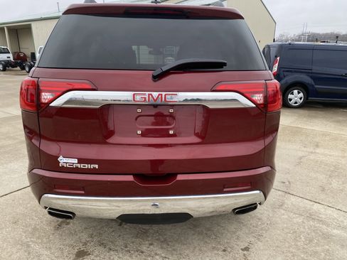 Used 2017 GMC Acadia Denali image 16
