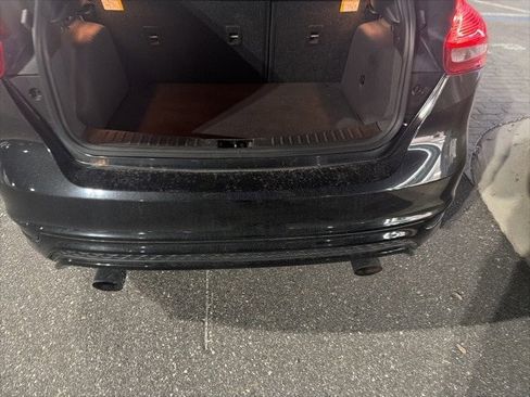 Used 2015 Ford Focus SE image 19