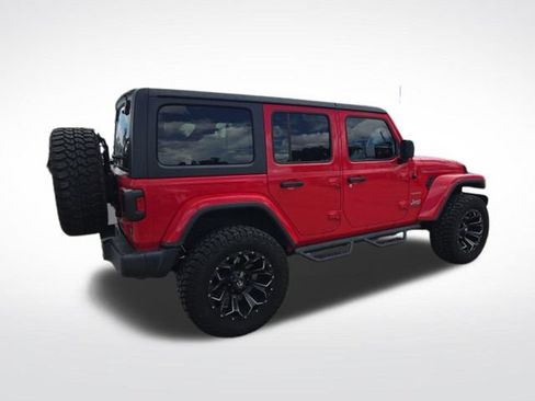 Used 2020 Jeep Wrangler Unlimited Sahara AWD/4WD image 3