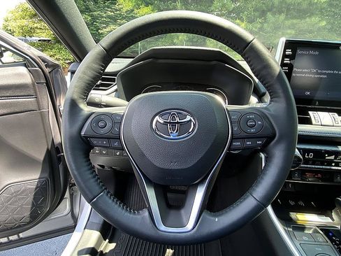 Used 2022 Toyota RAV4 XSE w/ XSE Grade Weather Package AWD/4WD image 12