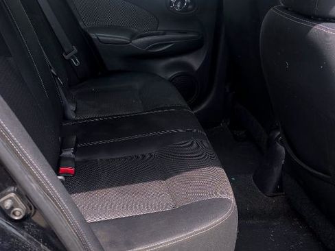 Used 2014 Nissan Versa SV FWD image 6