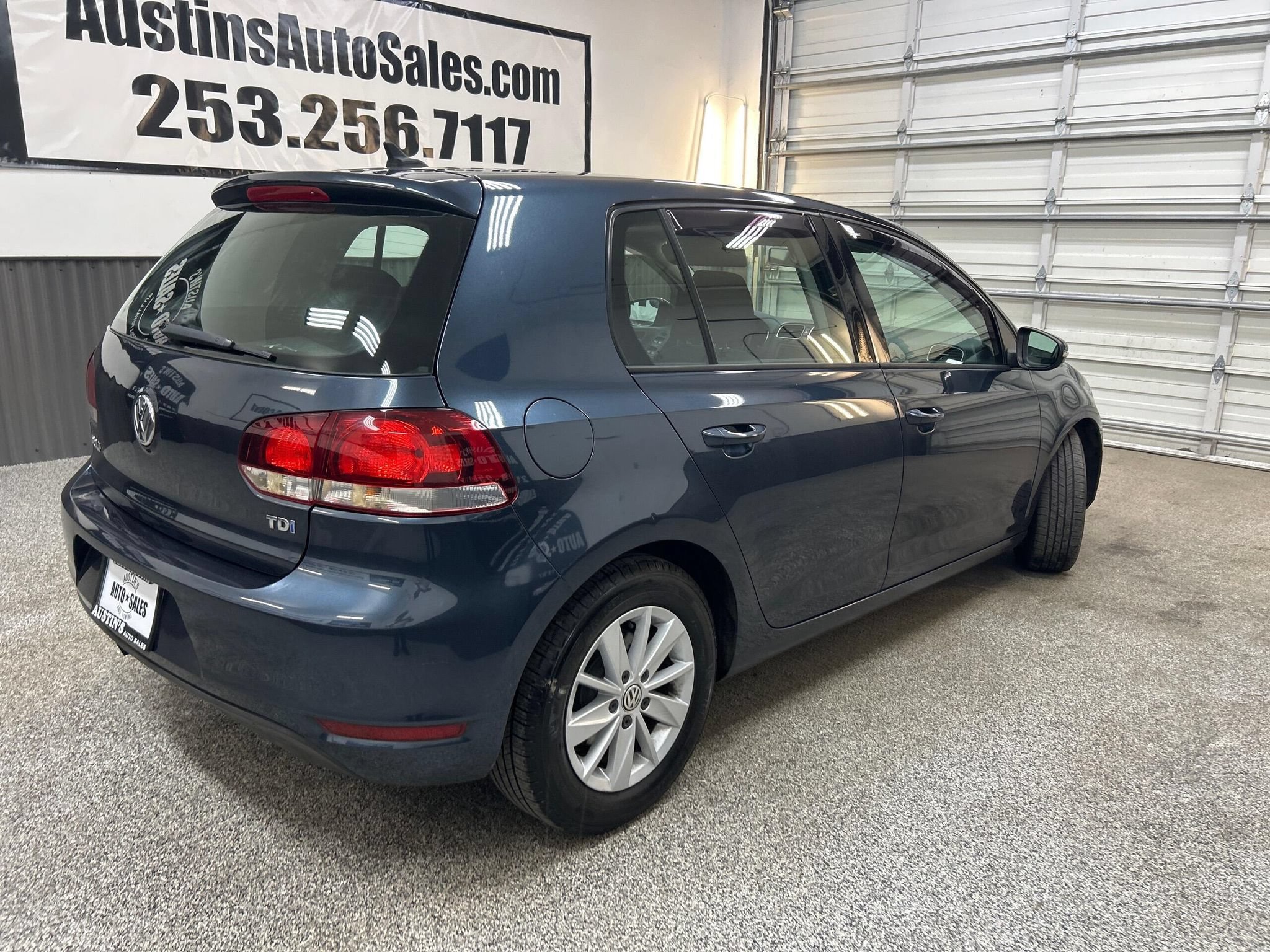 Used 2012 Volkswagen Golf TDI FWD image 6