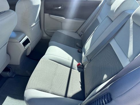 Used 2014 Toyota Camry LE FWD image 6