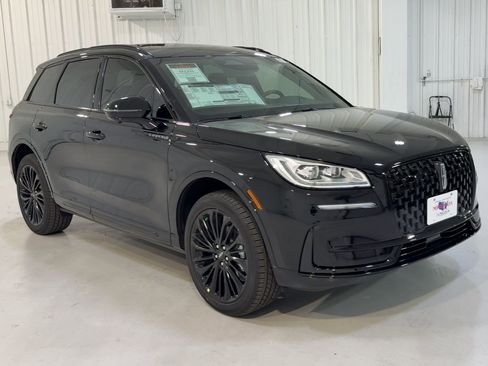 New 2026 Lincoln Corsair Reserve w/ Jet Appearance Package image 3