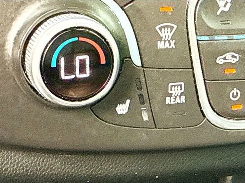 Used 2019 Chevrolet Traverse RS image 22