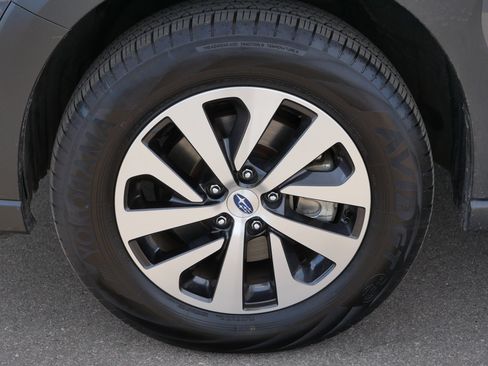Certified 2025 Subaru Outback Premium AWD/4WD image 15